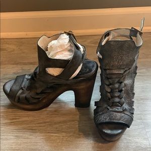 Freebird Congo Sandal